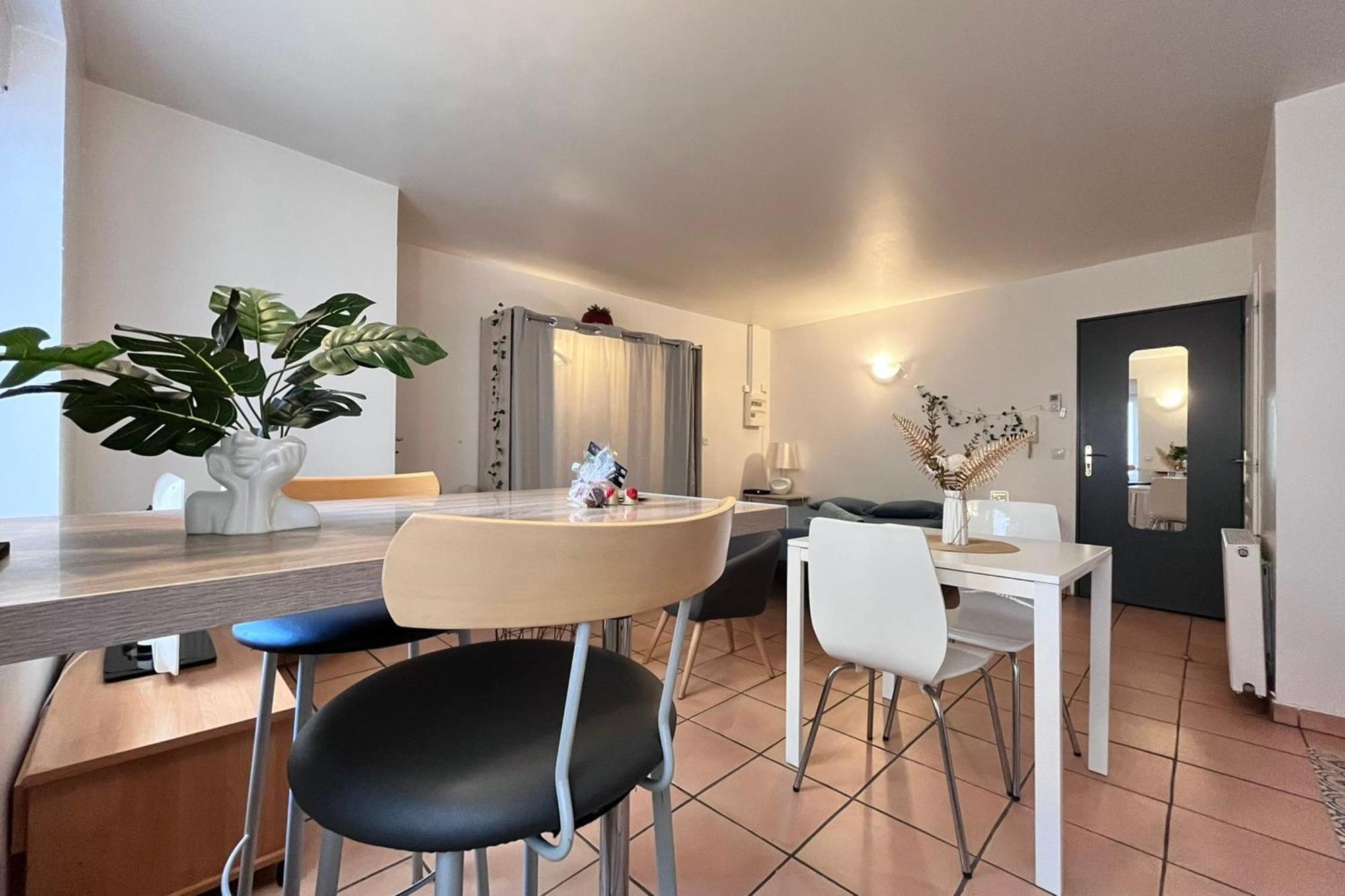 Le Studio Theolier Downtown - Close To Pedestrian Street 투르농쉬르론 외부 사진
